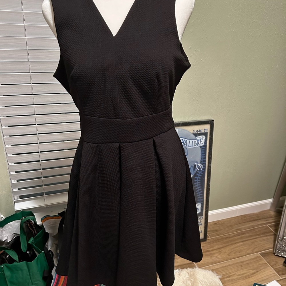 Little black dress LBD backless with exposed gold zipper size XL